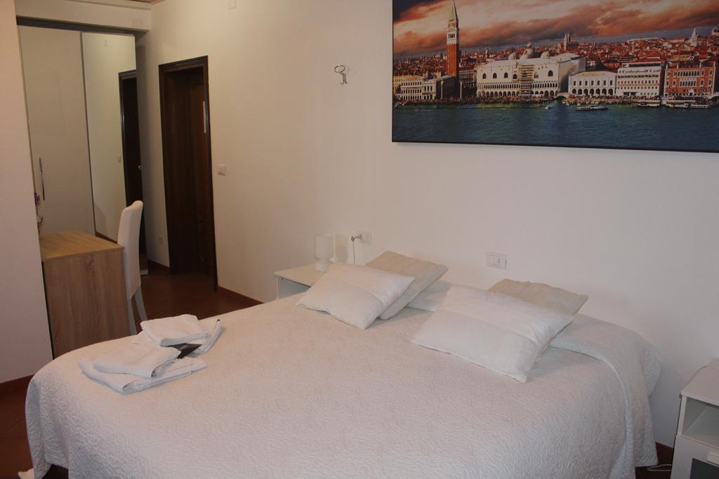 B&B Airport Venice Diego 2 Tessera Exteriör bild